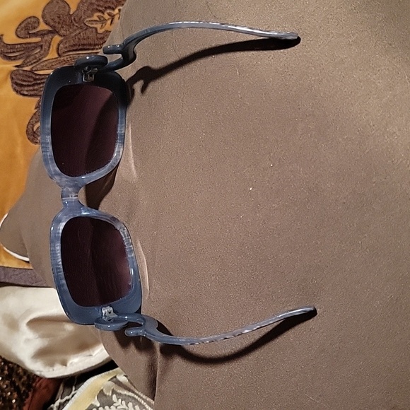 Black & Grey Square Sunglasses 👓 - Picture 5 of 12